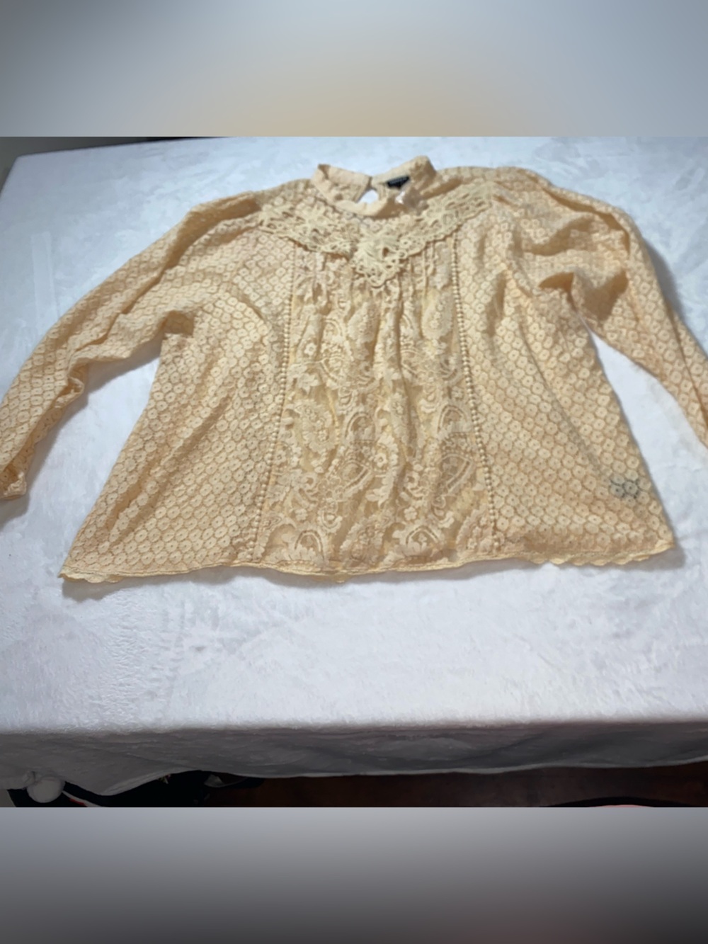 Torrid Size 3 Mixed Lace Pattern Beige Cotton Blend Top Fairy Dressy Casual 3X